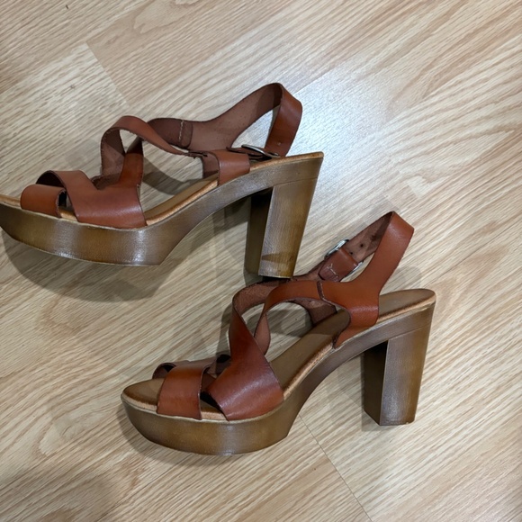 David Tyler Leather Sandals - Picture 3 of 8